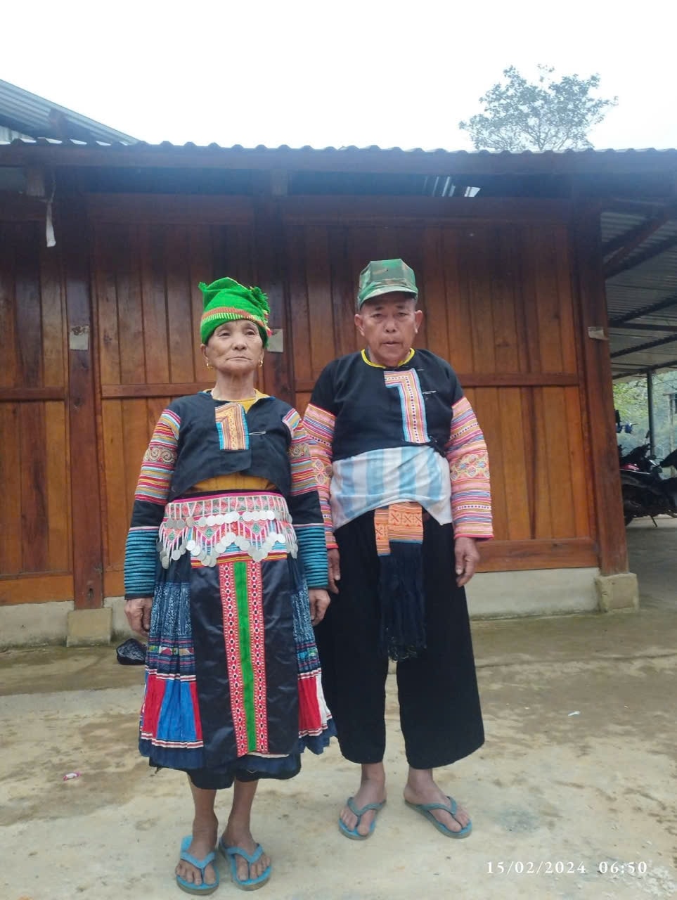 Gia đình ông Thao Văn Sinh A – Người có uy tín bản Ché Lầu luôn gương mẫu trong mọi phong trào ở cơ sở