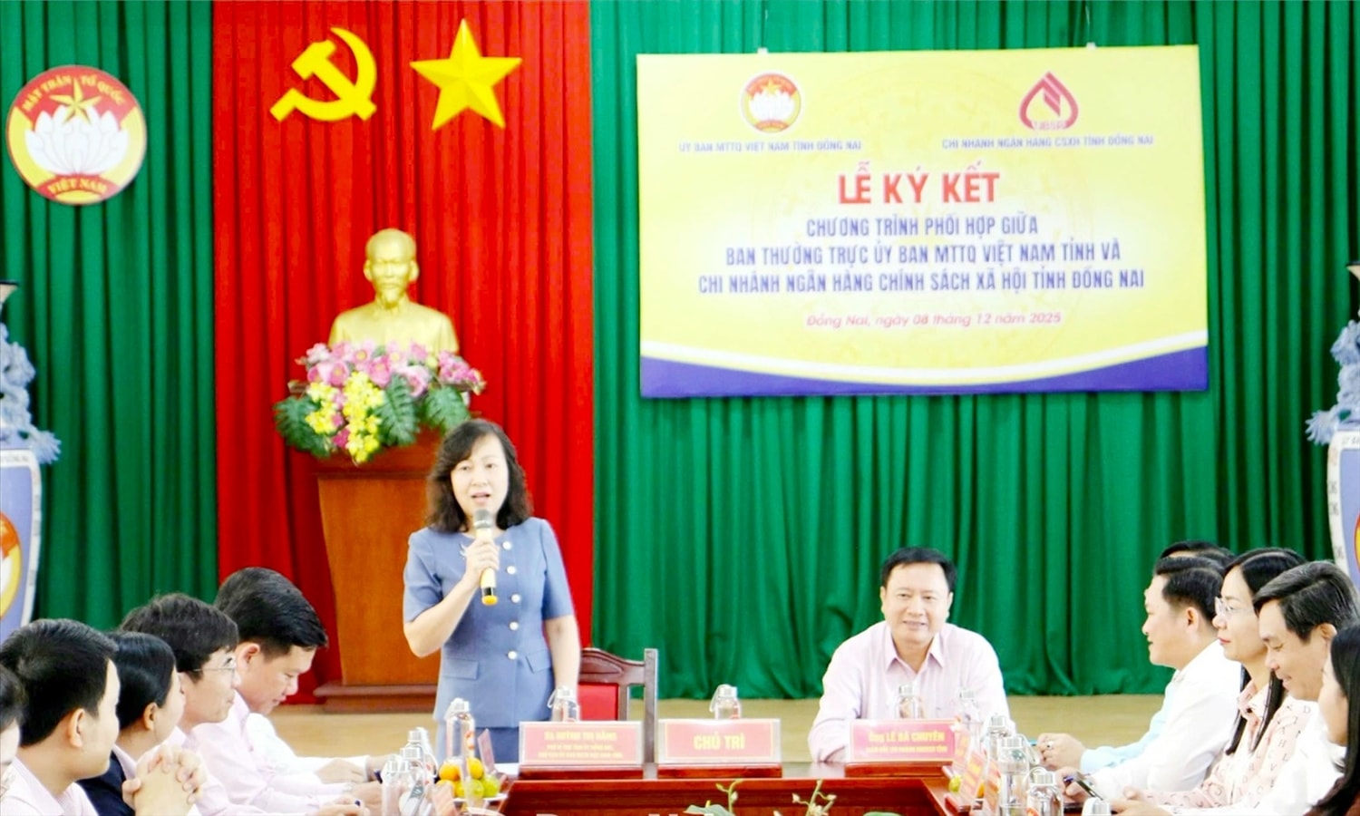 Phó Bí thư Tỉnh ủy, Chủ tịch Ủy ban MTTQ Việt Nam tỉnh Đồng Nai Huỳnh Thị Hằng phát biểu tại Lễ ký kết