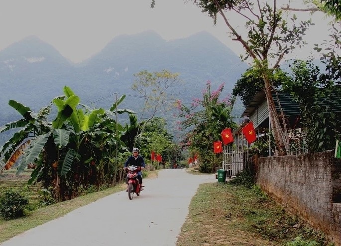 Điền Lư là xã miền núi, địa bàn rộng, dân cư phân tán, điều kiện tiếp cận thông tin giữa các thôn, khu phố còn nhiều chênh lệch