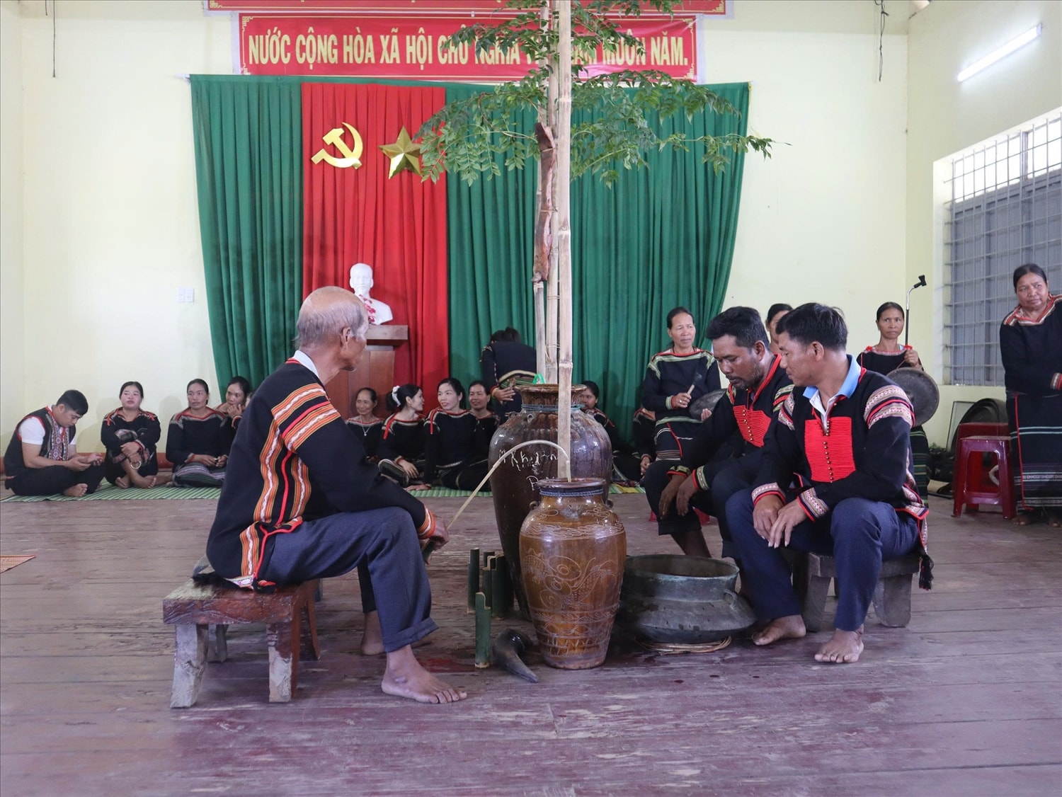 Em kg tin ảnh: Phục dựng nghi lễ mừng thọ người Mnông  4