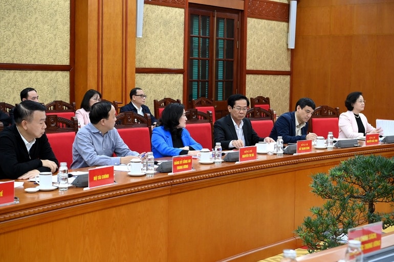 Các đại biểu dự buổi làm việc. (Ảnh: ĐĂNG KHOA) Các đại biểu dự buổi làm việc. (Ảnh: ĐĂNG KHOA)