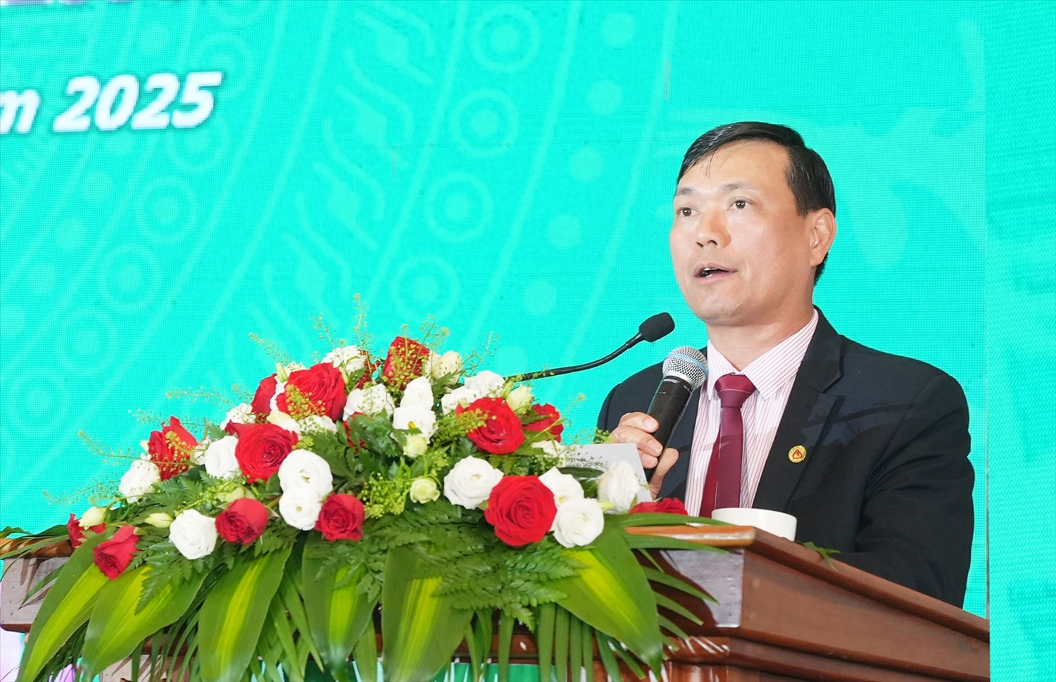 Chủ tịch Công đoàn NHCSXH Trần Duy Đông khai mạc Đại hội