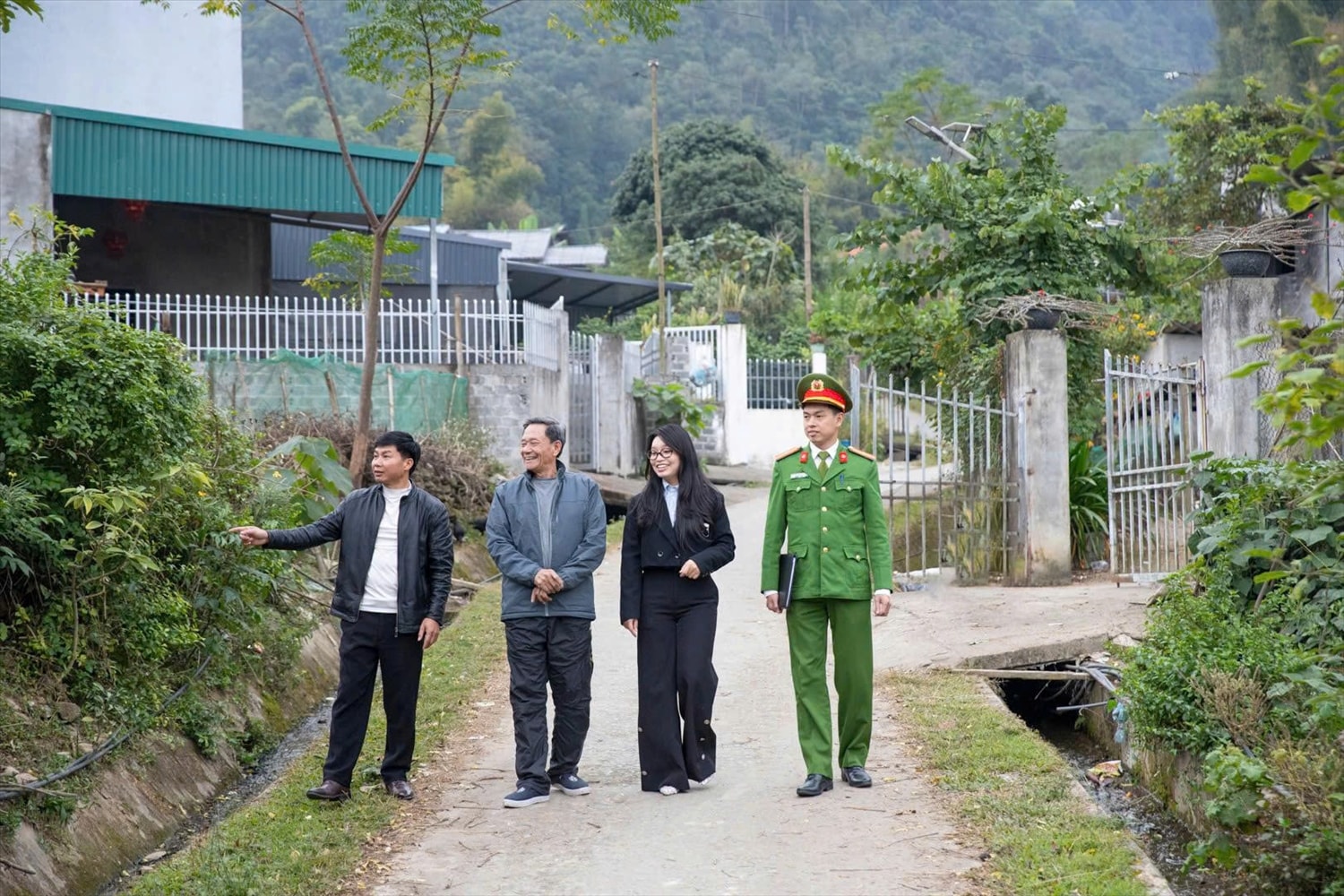 Người có uy tín góp phần quan trọng để xã Tú Lệ củng cố khối đại đoàn kết, xây dựng đời sống văn hóa tiến bộ, hướng tới phát triển kinh tế – xã hội bền vững