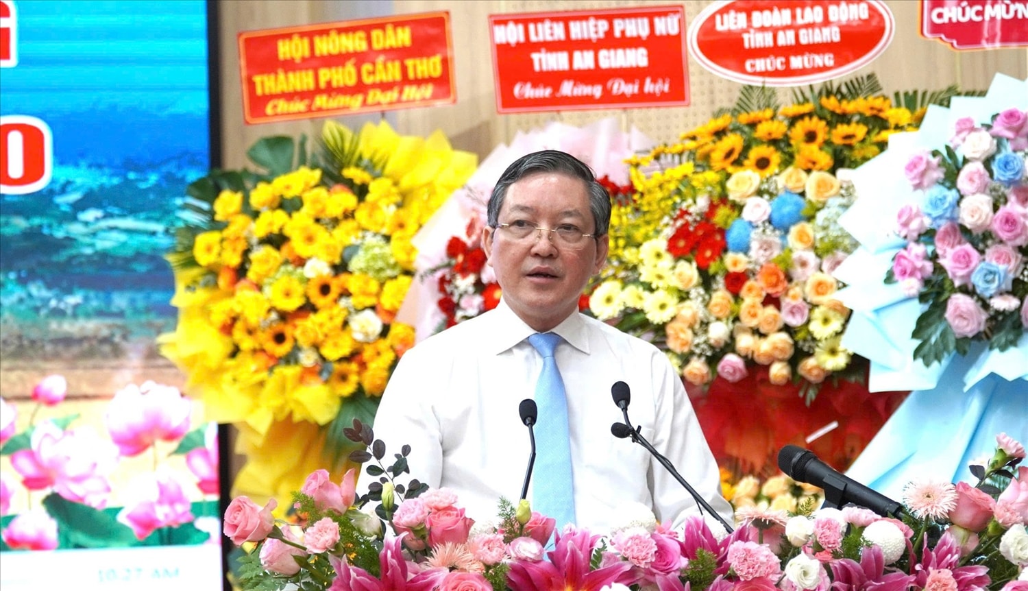 Ông Lương Quốc Đoàn, Chủ tịch Trung ương Hội Nông dân Việt Nam phát biểu chỉ đạo đại hội 