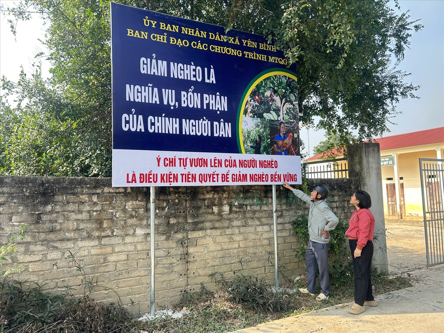 Thông qua đa dạng các hình thức thông tin, tuyên truyền đã khơi dậy tinh thần tự lực,  tự cường, giúp đồng bào DTTS vươn lên thoát nghèo