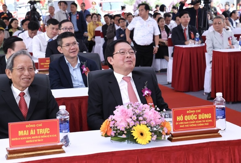 Phó Thủ tướng Chính phủ Hồ Quốc Dũng dự Lễ khởi công các dự án trọng điểm của tỉnh Gia Lai - Ảnh: VGP/Gia Huy