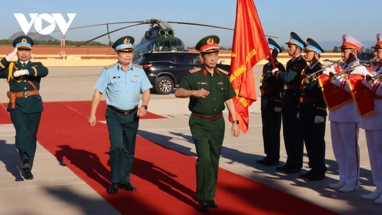 Bộ trưởng Bộ Quốc phòng Phan Văn Giang dự Lễ khánh thành Sân bay quân sự Phan Thiết, phường Mũi Né, tỉnh Lâm Đồng - Ảnh: VOV