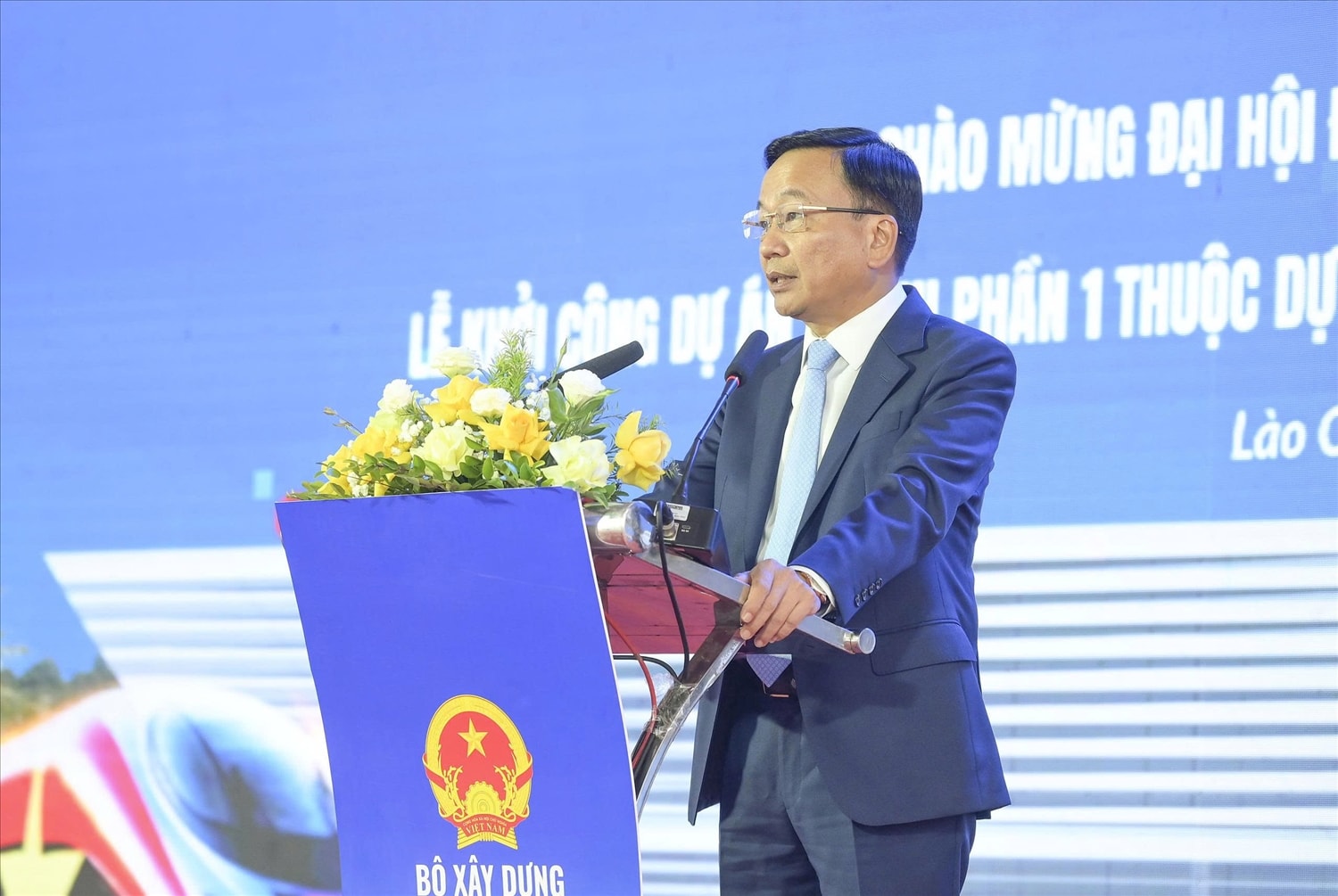 Thứ trưởng Bộ Xây dựng Nguyễn Danh Huy  phát biểu khai mạc buổi lễ (ảnh Trọng Bảo)