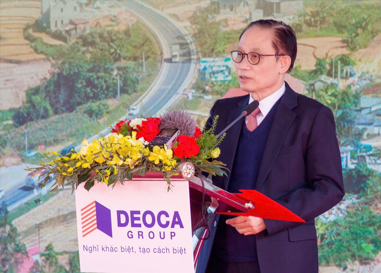 Ông Lê Hoài Trung, Bộ trưởng Bộ Ngoại giao phát biểu tại buổi lễ Ông Lê Hoài Trung, Bộ trưởng Bộ Ngoại giao phát biểu tại buổi Lễ