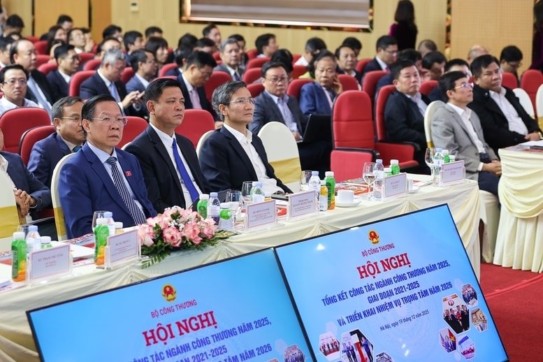 Các đại biểu dự Hội nghị - Ảnh: VGP/Nhật Bắc Các đại biểu dự Hội nghị - Ảnh: VGP/Nhật Bắc