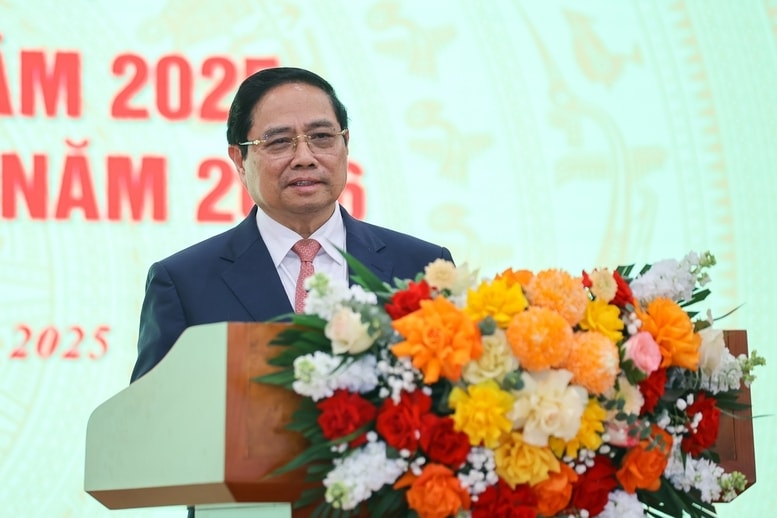 Thủ tướng nêu rõ, trong thành tựu chung của đất nước trong nhiệm kỳ vừa qua và đặc biệt trong năm 2025, có sự đóng góp rất tích cực của Bộ Xây dựng và ngành Xây dựng - Ảnh: VGP/Nhật Bắc