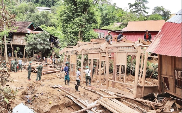 Đến ngày 21/12/2025 đã hoàn thành sửa chữa trên 33.200 căn nhà bị hư hại, hoàn thành xây dựng lại 480 căn nhà bị sập, đổ, lũ cuốn trôi.