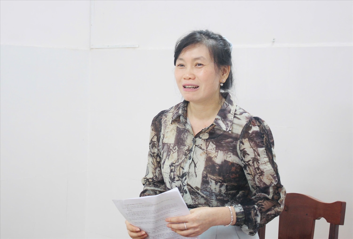 Chi cục trưởng Chi cục Dân số-Xã hội thành phố Cần Thơ Võ Thị Hoàng Loan phát biểu tại buổi làm việc với Cục Dân số và cơ quan Báo chí Trung ương  nggafy 25/12/2025