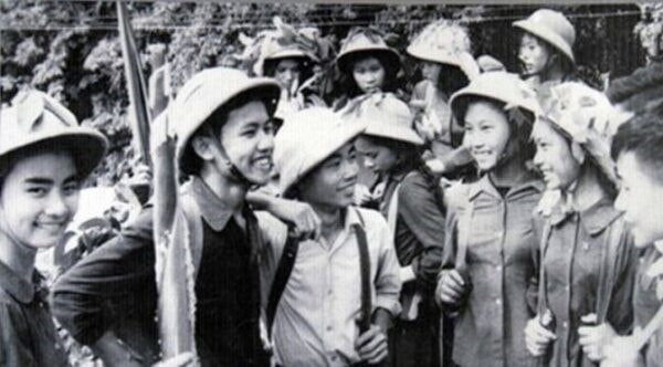 Thanh niên xung phong có nhiều đóng góp to lớn trong 2 cuộc kháng chiến của dân tộc. (Ảnh: Tư liệu)