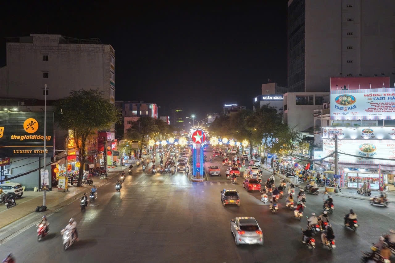 (TIN PV) Người dân Cần Thơ gửi gắm ước nguyện trước thời khắc bước sang năm 2026 3