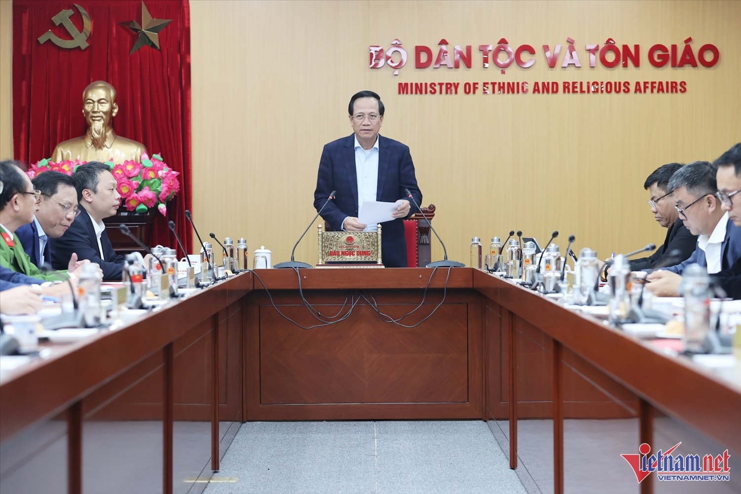 Ủy viên Trung ương Đảng, Bộ trưởng Bộ Dân tộc và Tôn giáo Đào Ngọc Dung, Trưởng BCĐ chủ trì hội nghị. Ảnh: Lê Anh Dũng