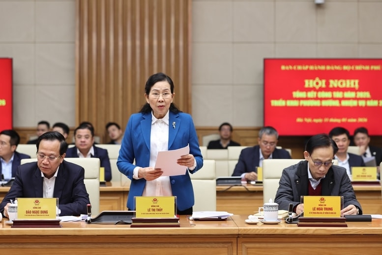 Ủy viên Trung ương Đảng, Phó Bí thư chuyên trách Đảng ủy Chính phủ Lê Thị Thủy phát biểu tại hội nghị - Ảnh: VGP/Nhật Bắc