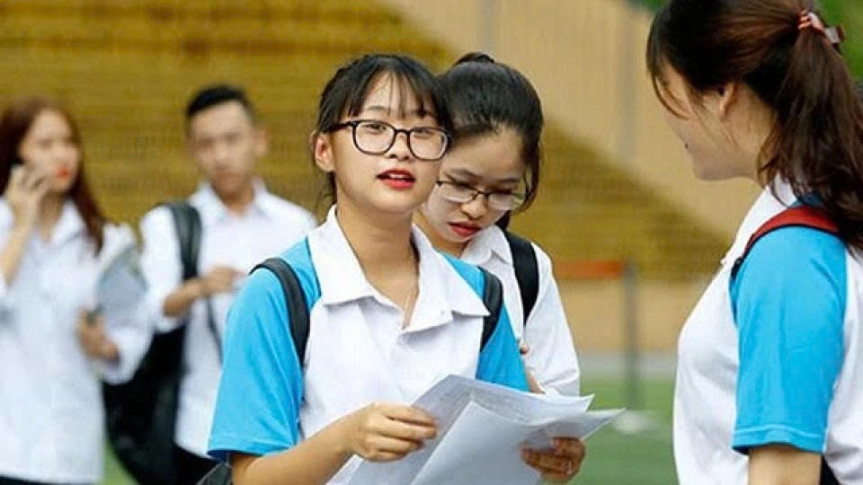 Nhiều trường đại học bỏ xét tuyển một số tổ hợp truyền thống năm 2026. Ảnh: ITN