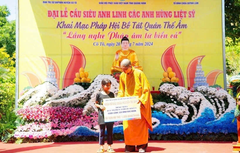 Đại đức Thích Khai Từ đã tổ chức nhiều hoạt động ý nghĩa tại Cô Tô