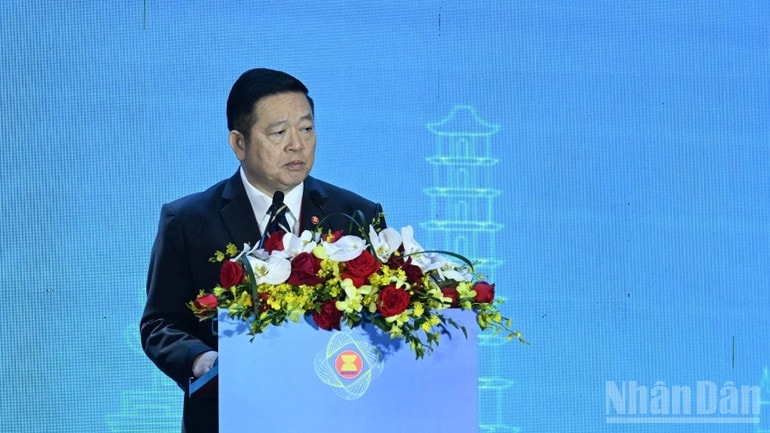 Tổng Thư ký ASEAN Kao Kim Hourn phát biểu ý kiến tại hội nghị. (Ảnh: Trần Hải)