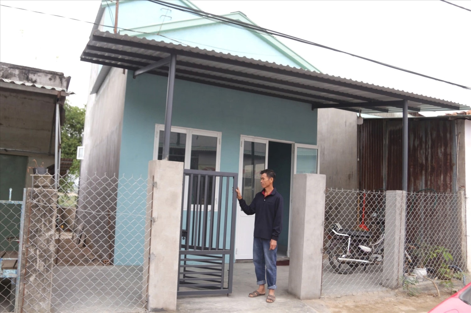 Nhiều hộ gia đình vùng hạ lưu Sông Ba Hạ đã nhận nhà mới từ “Chiến dịch Quang Trung”