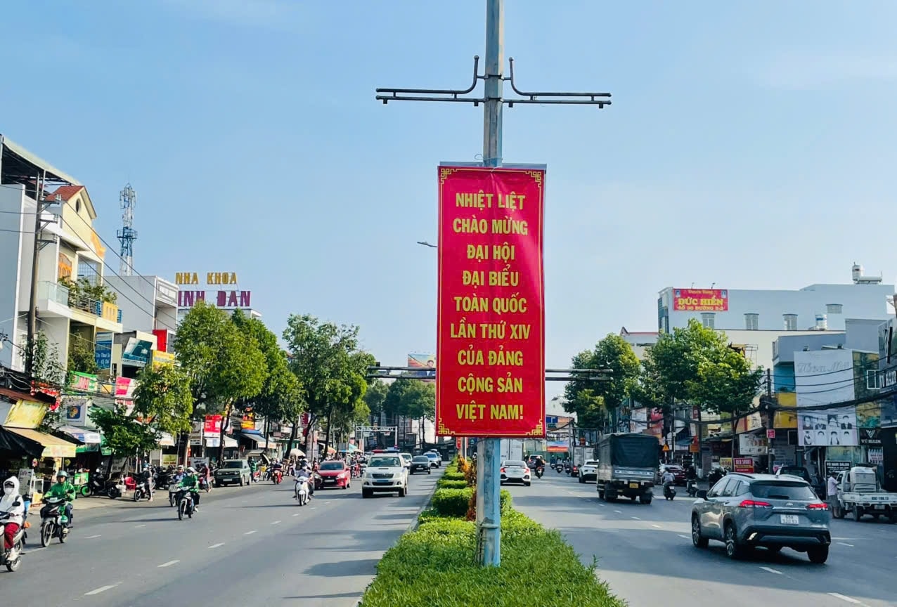 (ẢNH) Cần Thơ rực rỡ cờ hoa, hướng tới Đại hội XIV của Đảng 9