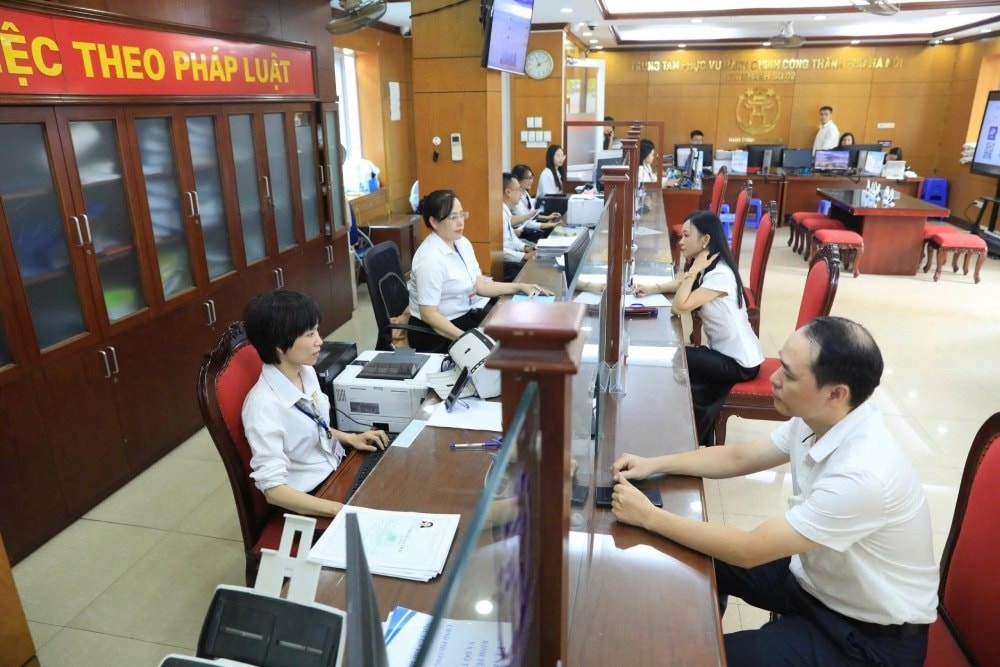 Từ 1/7, sử dụng số định danh cá nhân làm mã định danh hồ sơ điện tử cán bộ, công chức, viên chức (Ảnh: Phạm Đông)