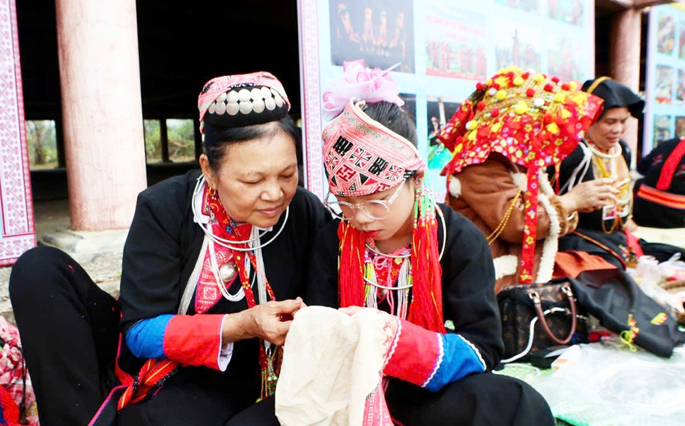 Quảng Ninh chi gần 130 tỷ đồng phát triển làng nghề gắn với du lịch 