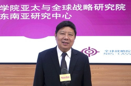 Giáo sư Hứa Lợi Bình, Viện Khoa học xã hội Trung Quốc.