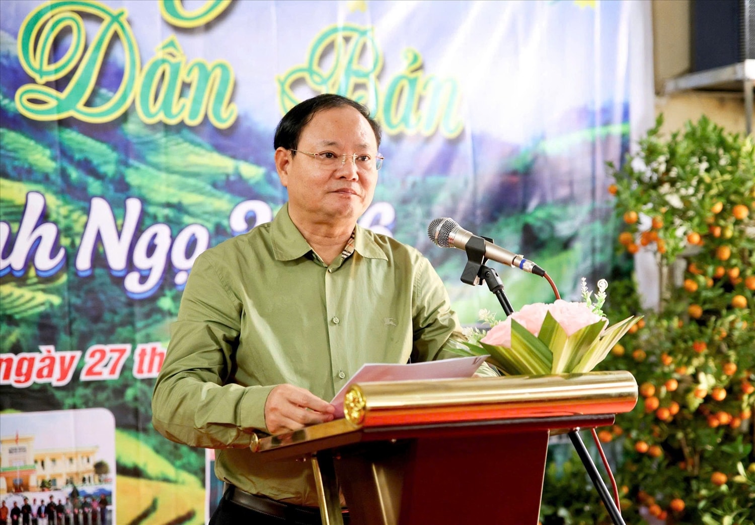 Bí thư Tỉnh uỷ  Lai Châu Lê Minh Ngân phát biểu tại chương trình “Xuân Biên phòng ấm lòng dân bản” tại bản Nà Vàng, xã Khổng Lào