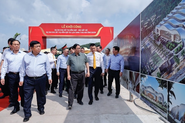 Thủ tướng Phạm Minh Chính đã dự lễ khởi công khu đô thị hỗn hợp Bãi Đất Đỏ và Khu đô thị hỗn hợp du lịch sinh thái Núi Ông Quán - hai trong số 21 dự án APEC được phê duyệt - Ảnh: VGP/Nhật Bắc