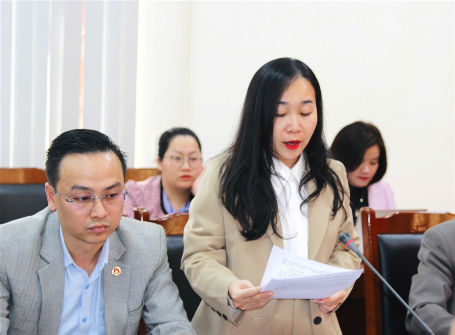 Trưởng phòng Tuyên truyền, Báo chí - Xuất bản, Ban Tuyên giáo và Dân vận Tỉnh ủy Sơn La Phạm Thanh Quý phát biểu tại Hội nghị
