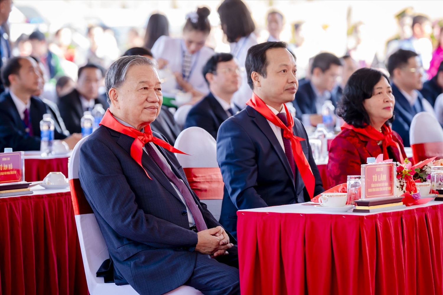  Tổng Bí thư Tô Lâm, Chủ tịch Ủy ban Trung ương MTTQ Việt Nam Bùi Thị Minh Hoài, Bí thư Tỉnh uỷ Điện Biên Trần Tiến Dũng dự lễ khánh thành