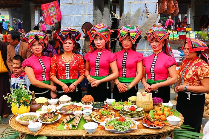 Mâm cơm của đồng bào dân tộc Thái
