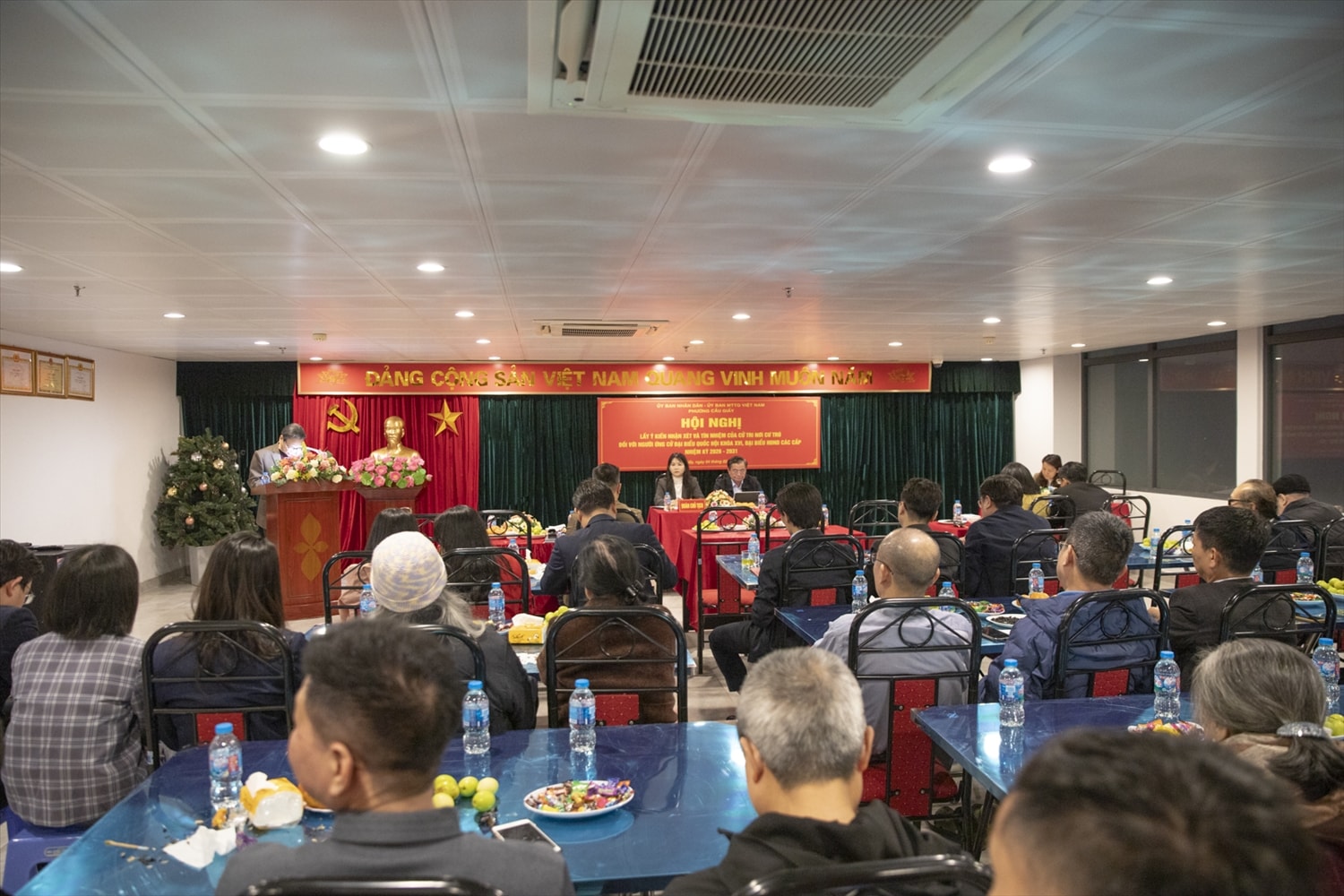 Quang cảnh hội nghị