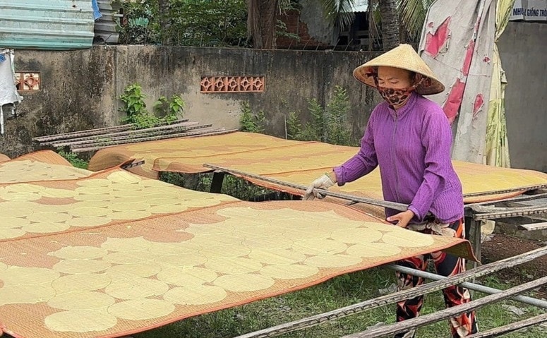 Việc đẩy mạnh sản xuất đặc sản phục vụ Tết giúp tạo thêm nhiều việc làm thời vụ cho người lao động nông thôn