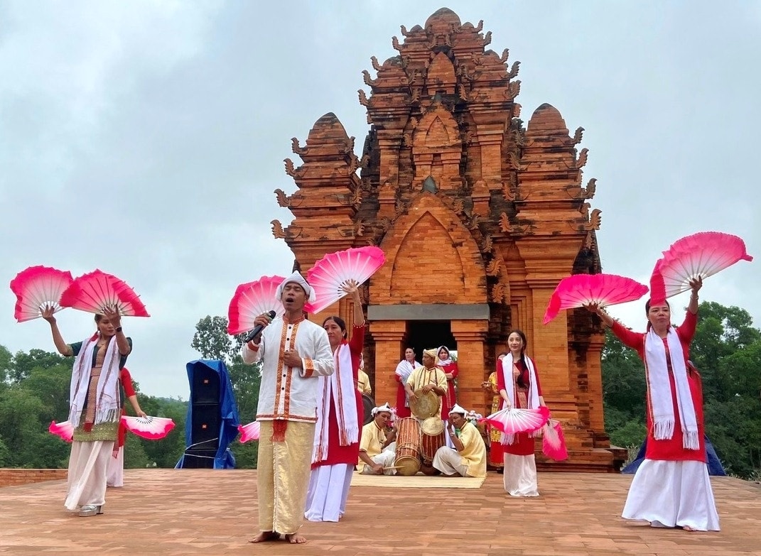 Ngày hội hướng tới tôn vinh bản sắc văn hóa các dân tộc Việt Nam, đồng thời đa dạng hóa hoạt động trải nghiệm cho du khách trong dịp đầu năm mới (Ảnh MH)