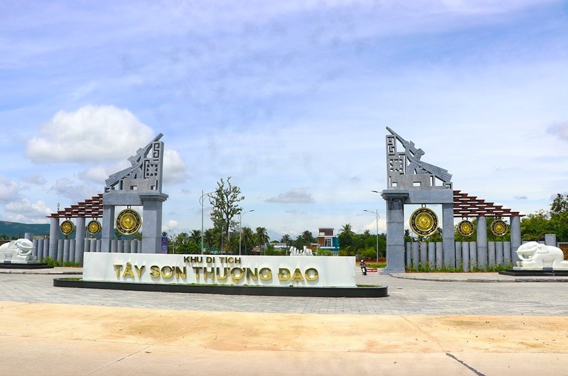 Khu di tích tây Sơn Thượng Đạo