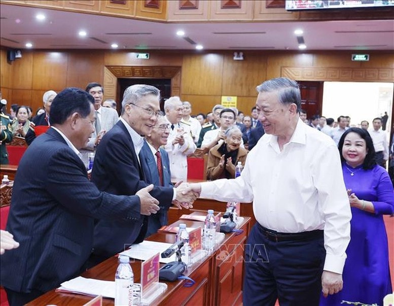 Tổng Bí thư Tô Lâm thăm, chúc tết Đảng bộ, chính quyền và Nhân dân tỉnh Đắk Lắk - Ảnh: TTXVN