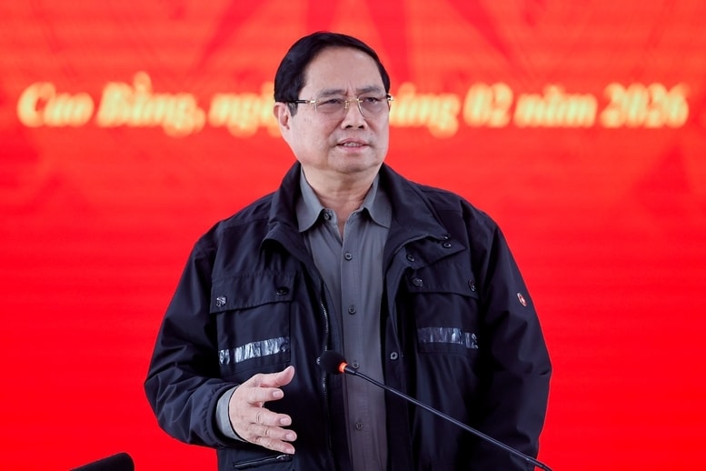 Thủ tướng Phạm Minh Chính phát biểu tại buổi làm việc với lãnh đạo các bộ, ngành, các chủ đầu tư, nhà thầu thi công về tình hình triển khai dự án cao tốc Hữu Nghị-Chi Lăng và Đồng Đăng-Trà Lĩnh - Ảnh: VGP/Nhật Bắc