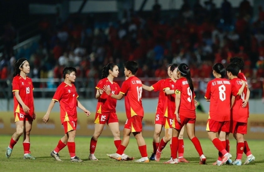 Đội tuyển nữ Việt Nam giành vé tham dự World Cup nữ 2023 là khoảnh khắc vĩ đại nhất lịch sử bóng đá nữ châu Á (Ảnh IT)