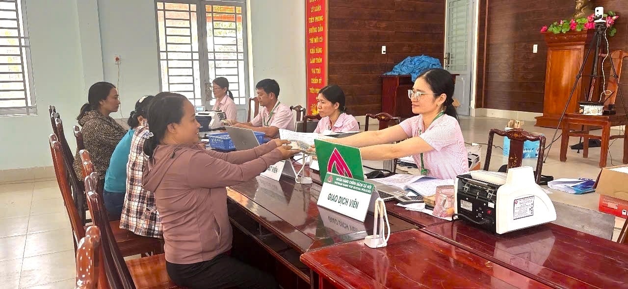 Ngày 23/2/2026, giải ngân vốn vay tại Điểm giao dịch Đồng Phú - xã Đồng Phú (tỉnh Đồng Nai)