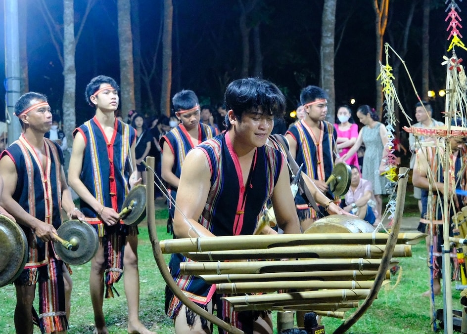 Chương trình cồng chiêng cuối tuần là một trong những hoạt động thiết thực nhằm bảo tồn và phát huy giá trị còng chiêng Tây Nguyên. (Ảnh: T.N)
