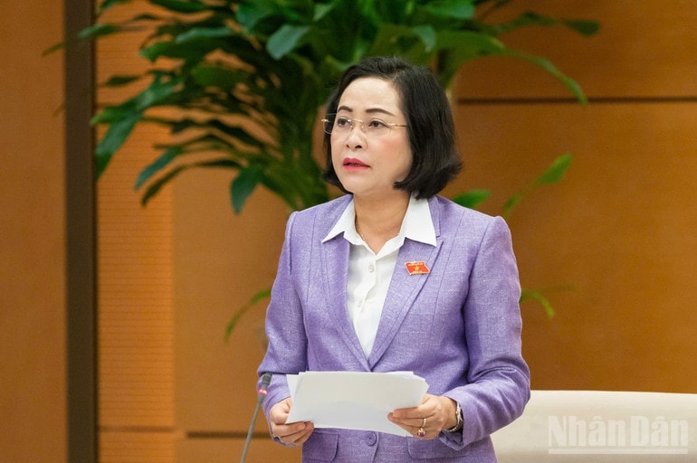 Phó Chủ tịch Quốc hội, Ủy viên Hội đồng Bầu cử Quốc gia Nguyễn Thị Thanh phát biểu khai mạc Hội nghị. (Ảnh: DUY LINH)