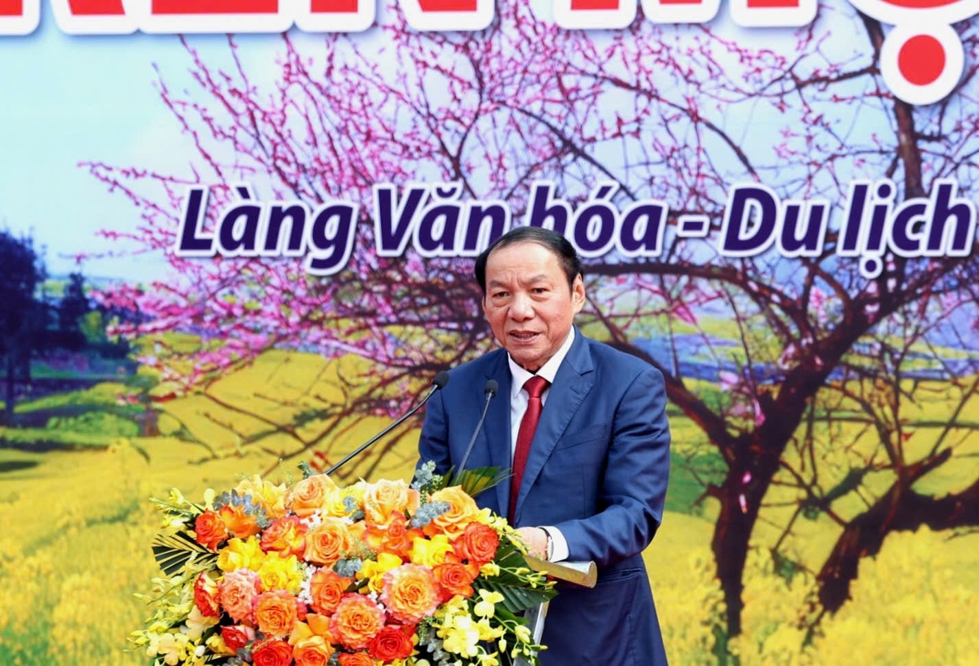 Bộ trưởng Nguyễn Văn Hùng phát biểu khai mạc sự kiện