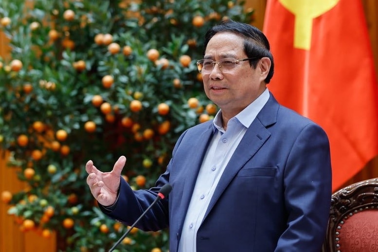 Thủ tướng Phạm Minh Chính chủ trì cuộc họp của Thường trực Chính phủ với các bộ, ngành, cơ quan về đánh giá tình hình và các kịch bản, giải pháp ứng phó với những diễn biến mới trên thế giới thời gian qua - Ảnh: VGP/Nhật Bắc