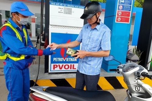 Giá xăng dầu tăng mạnh trong kỳ điều hành ngày 5/3 vừa qua (Ảnh IT)