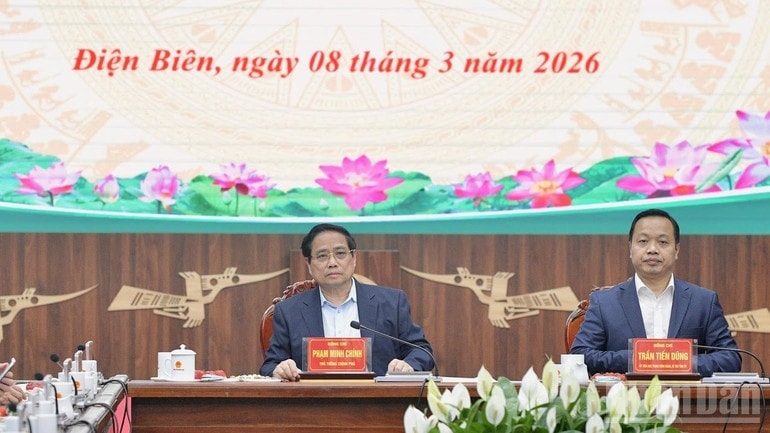 Thủ tướng Phạm Minh Chính cho ý kiến chỉ đạo về phương hướng phát triển thời gian tới của tỉnh Điện Biên. (Ảnh: Thanh Giang)