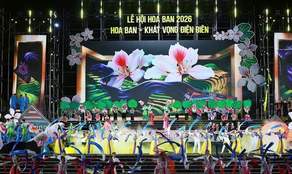 Chương trình nghệ thuật chính luận 