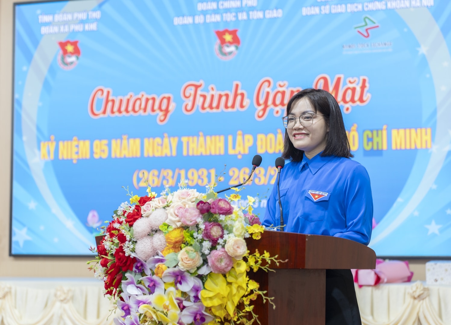 Đồng chí Đinh Thị Phúc, Bí thư Đoàn Thanh niên Bộ Dân tộc và Tôn giáo phát biểu tại Hội nghị